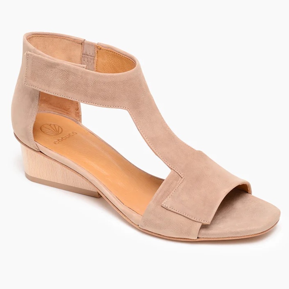 Coclico Beige Open-Toe Ollie Sandals Size 38